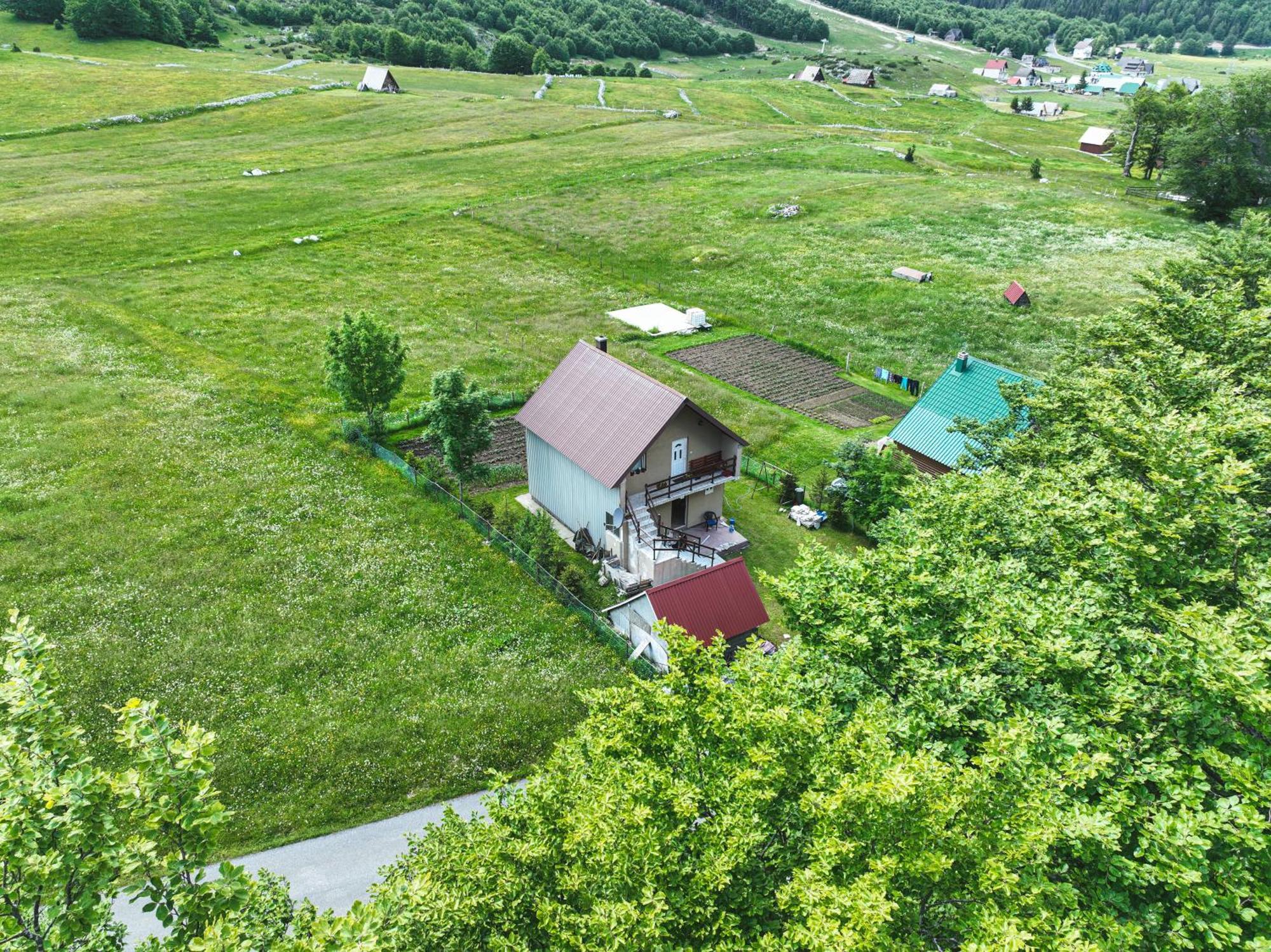 Guest House "Visnja" Žabljak Exteriör bild